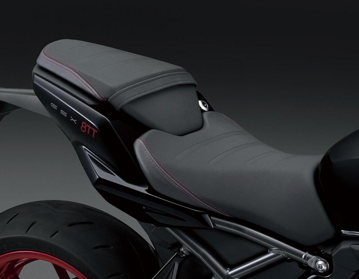 Suzuki-GSX-8TT-3