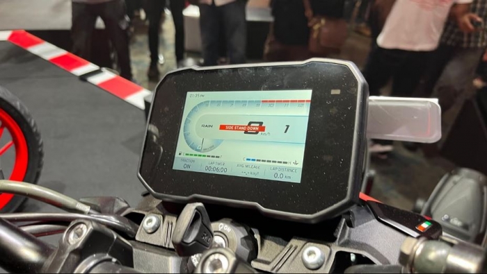 TVS-Apache-RTR-160-4V-1