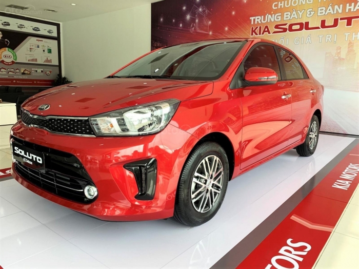 Kia Soluto giảm giá