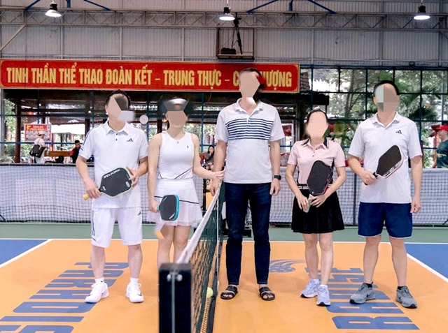 bi-thu-xa-di-danh-pickleball-1