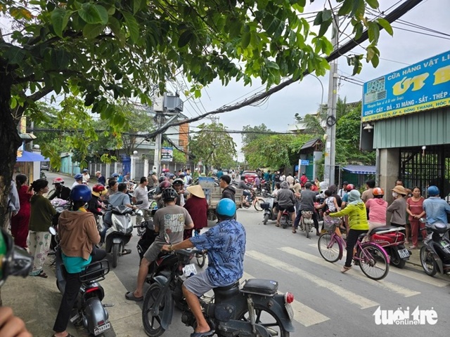 co-gai-trong-cop-xe-5