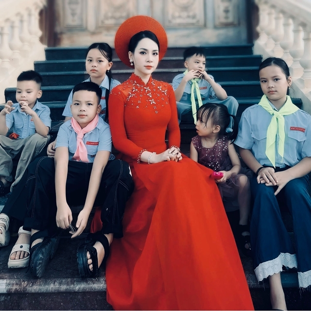 me-34-tuoi-sinh-6-con-2