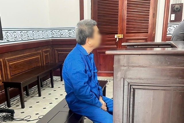 anh-trai-chem-em-gai-1