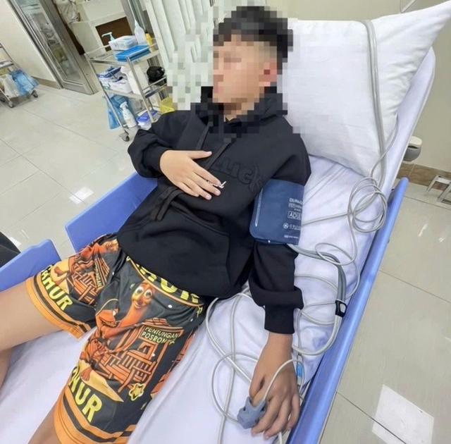 chau-be-bi-bo-ban-hoc-danh-1