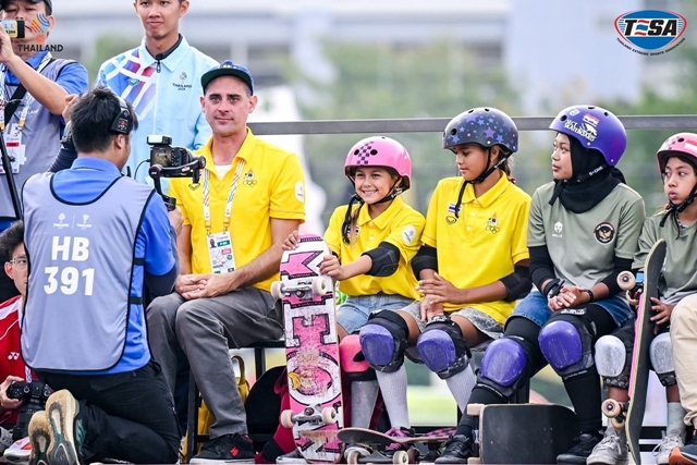 co-be-9-tuoi-sea-games-33-3