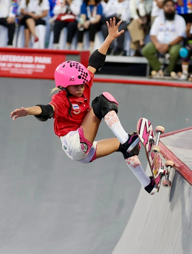 co-be-9-tuoi-sea-games-33-5