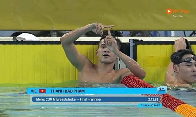 vo-thi-my-tien-ban-trai-1