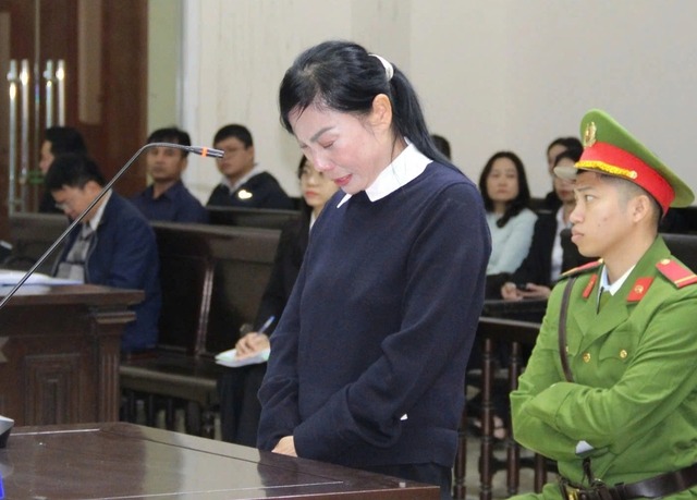 edit-hoang-thi-thuy-lan4-1765864