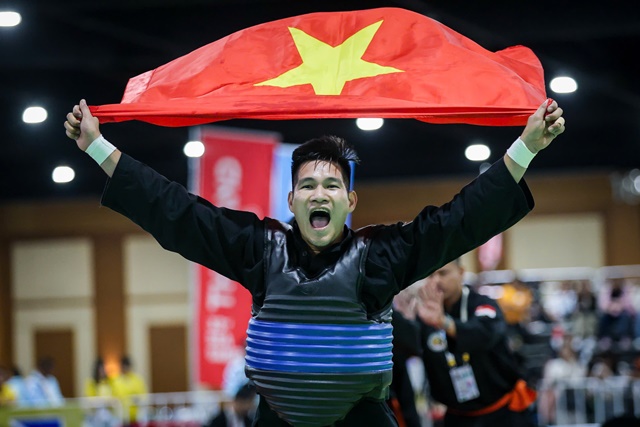 trong-tai-nguoi-lao-6