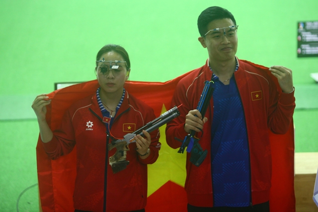 ban-sung-trinh-thu-vinh-2