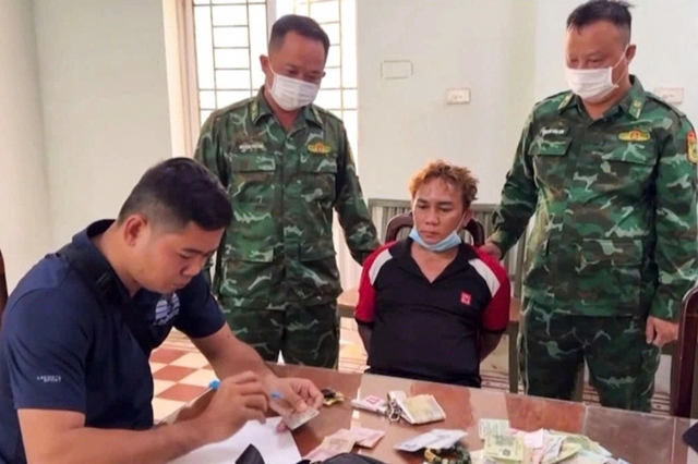 anh-trai-lai-lexus-tong-em-gai-1