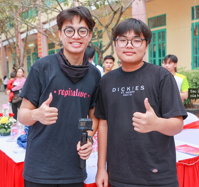 con-trai-nsnd-xuan-bac-1