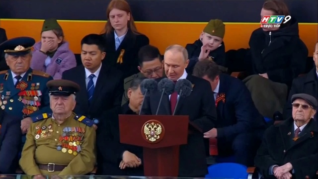 cau-be-ngoi-sau-ong-putin-2