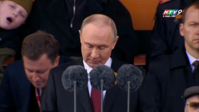 cau-be-ngoi-sau-ong-putin-4
