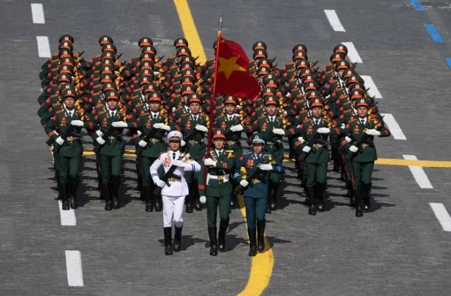 duyet-binh-o-nga-2