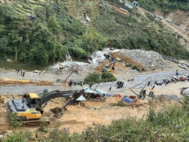 sat-lo-lai-chau-1