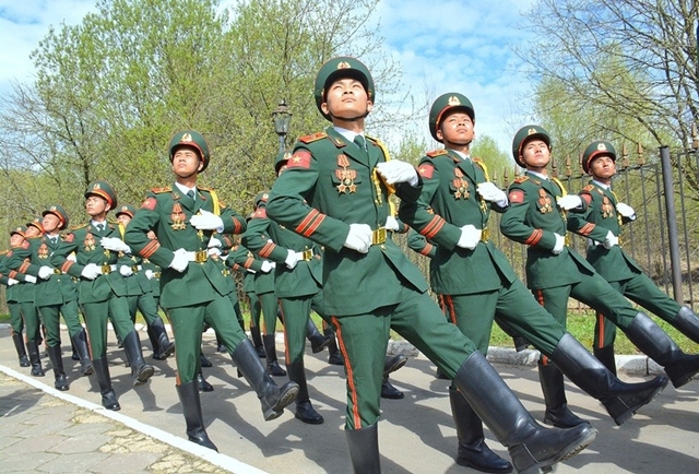 doan-quan-doi-viet-nam-moscow-6