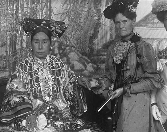 tu-hy-thai-hau-3