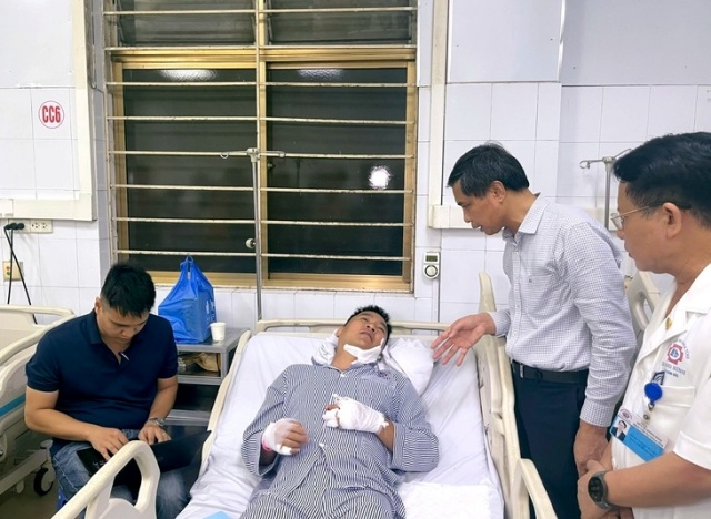 lat-tau-quang-ninh-30