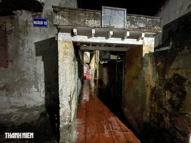 lat-tau-o-vinh-ha-long-11