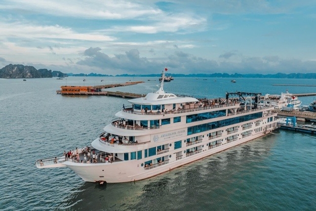 du-thuyen-ha-long-3