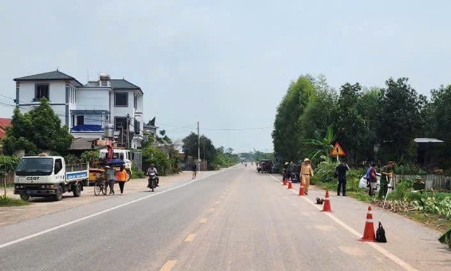 cu-ba-lam-ruong-2