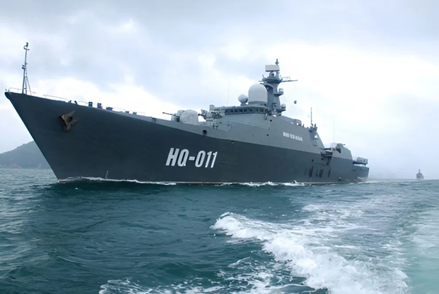 tau-dinh-tien-hoang-1