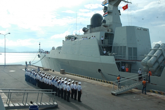 tau-dinh-tien-hoang-2