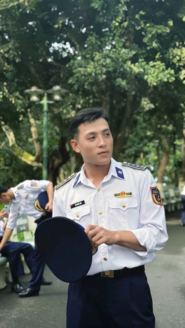 ngo-lam-phuong-va-nguoi-yeu-3 (1)