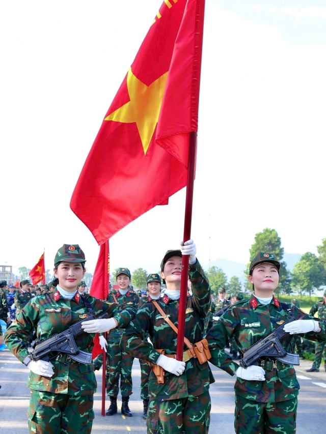 nu-chien-si-2