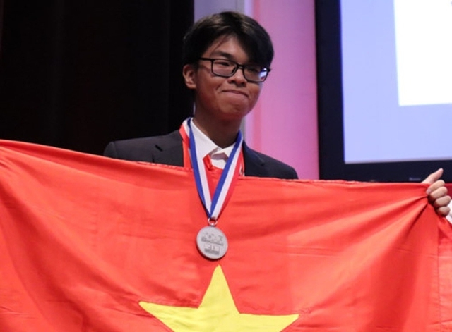 nguyen-dinh-hoang-2