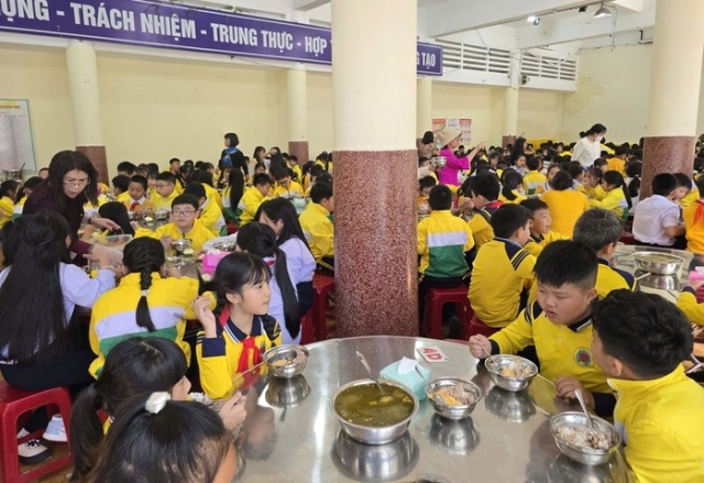 thuc-pham-ban-truong-tieu-hoc-1
