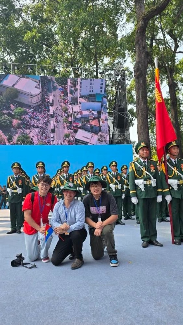 con-trai-nsnd-xuan-bac-1