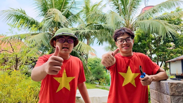 con-trai-nsnd-xuan-bac-2