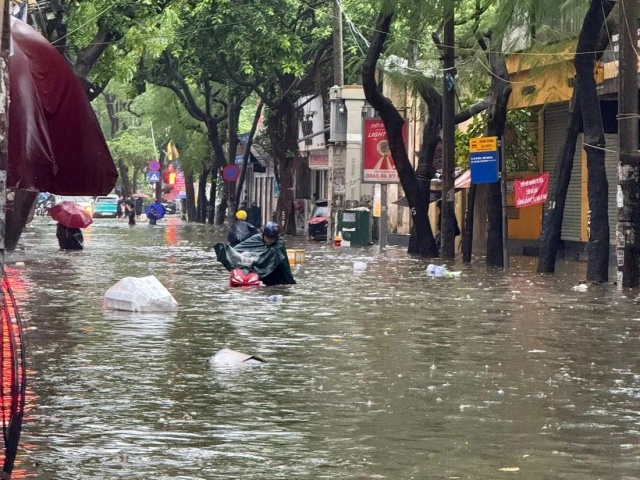 ha-noi-ngap-4
