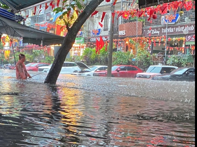 ha-noi-ngap-6
