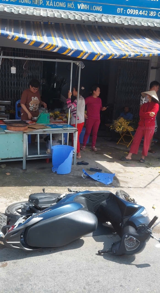 hien-truong-banh-xe-de-trung-2-nguoi-phu-nu-1