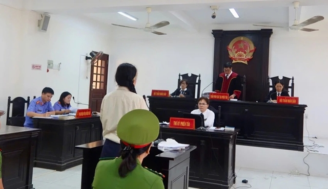 dinh-thi-lan-nguyen-phuong-hang-3