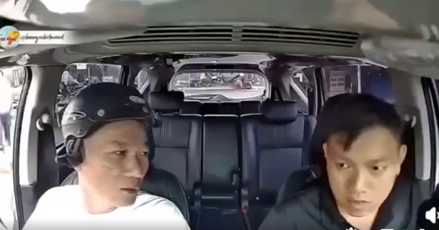 hut-thuoc-trong-xe-1