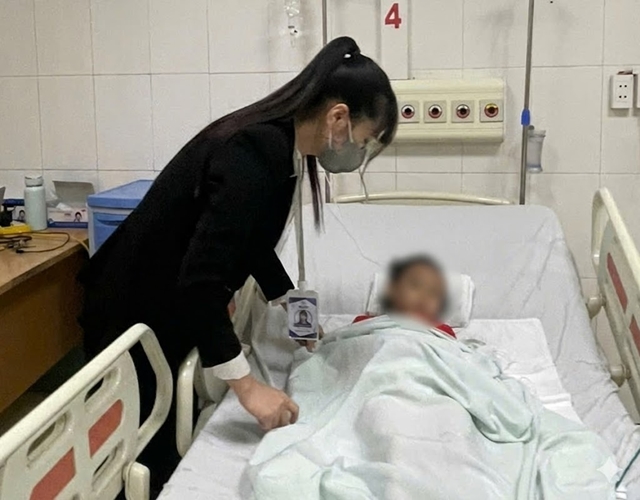 me-cho-3-con-uong-thuoc-chuot-1