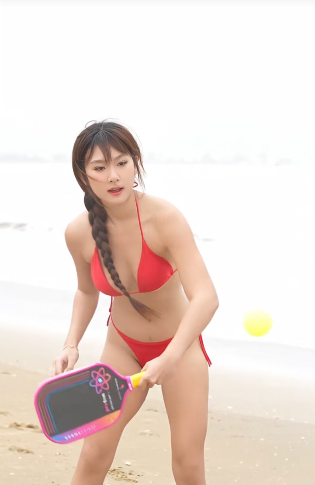 pickleball-bikini-2
