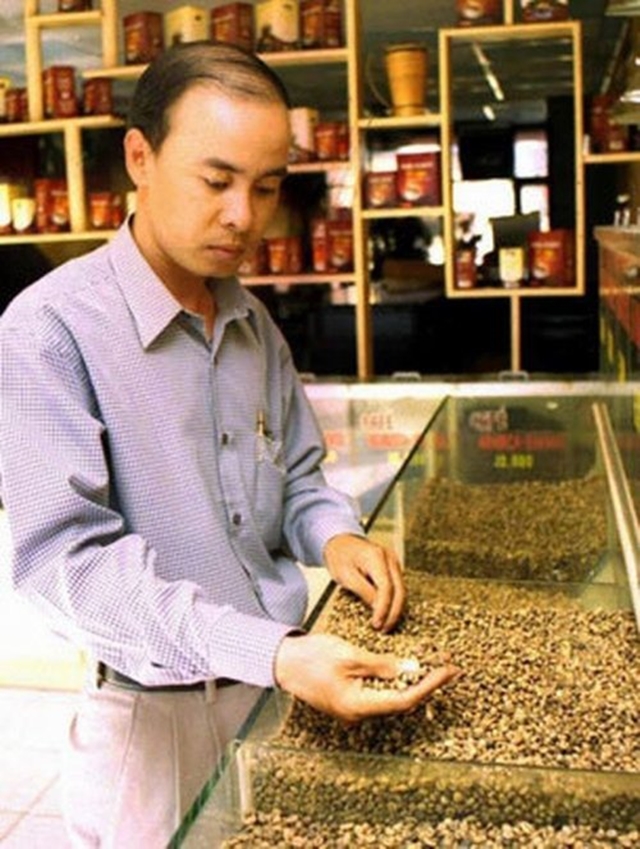 31-doanh-nhan-dang-le-nguyen-vu-1636446036-1792082127028-17920821272852089564223-1792083719416-1792083720008534760602