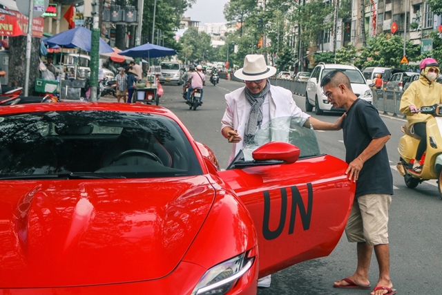 mot-nam-sam-sieu-xe-khong-tiec-tay-cua-ong-dang-le-nguyen-vu-khong-duoi-700-ty-dong-toan-sieu-pham-hang-hiem-20230127154724222