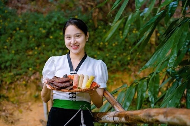 truoc-khi-bien-mat-khoi-mxh-huyen-huho-tung-dung-sau-he-sinh-thai-khung-ban-thit-trau-gac-bep-dau-goi-do-an-vat-thu-60-ty-dong-nam-188260903120516695