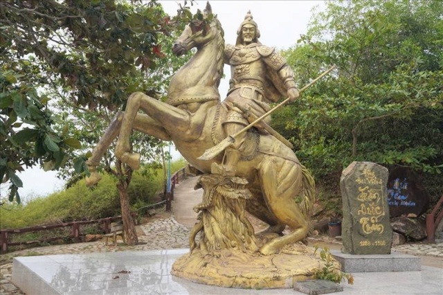 hung-dao-vuong-tran-quoc-tuan-va-man-cuop-dau-co-mot-khong-hai-noi-tieng-trieu-tran-1365942