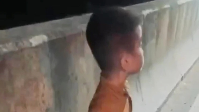 chau-be-11-tuoi-di-lac-2