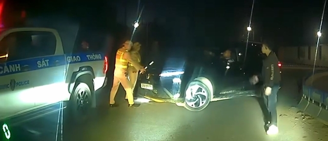 tai-xe-o-to-dau-dau-1