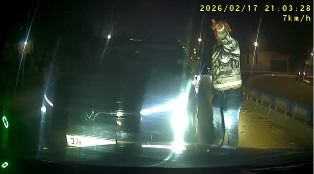 tai-xe-o-to-dau-dau-3