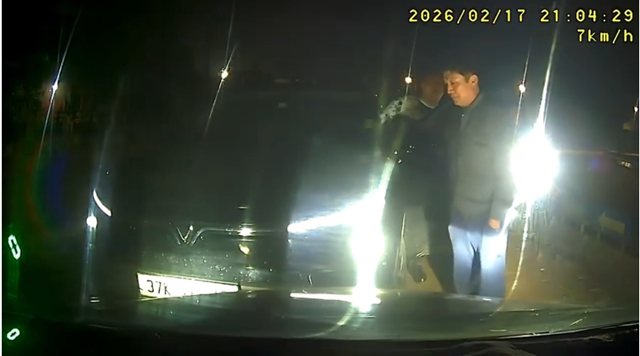 tai-xe-o-to-dau-dau-4