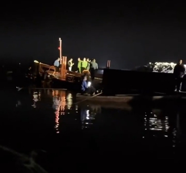 lat-tau-ho-thac-ba-3